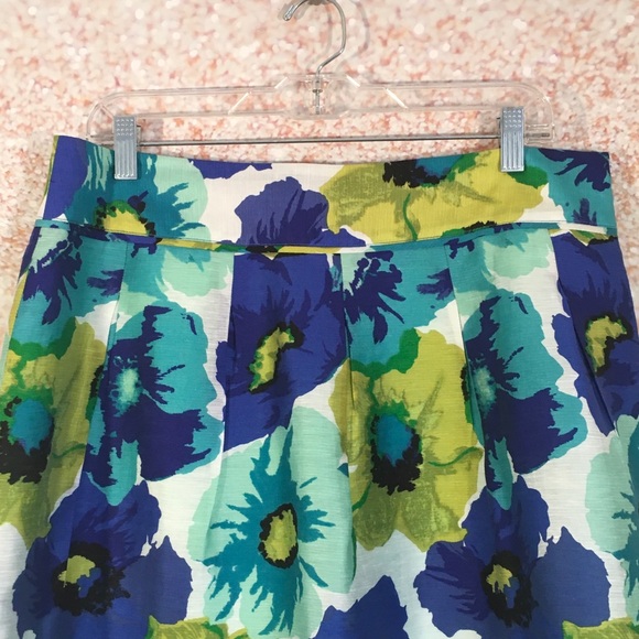 Loft Floral Pleated Skirt - Picture 2 of 6